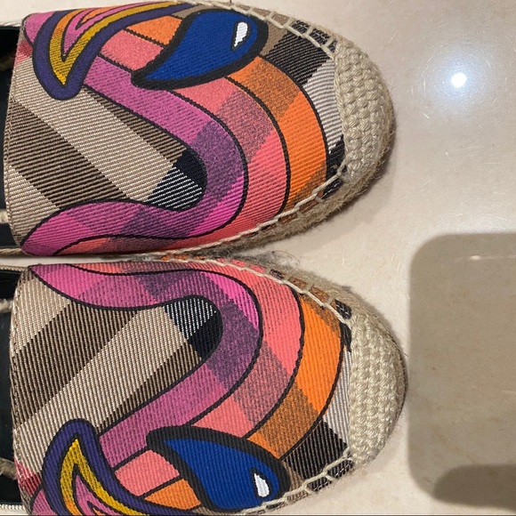 RARE Burberry Espadrilles - Picture 3 of 5